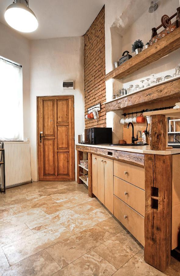 1881 Brasov Old Town Apartments Ngoại thất bức ảnh
