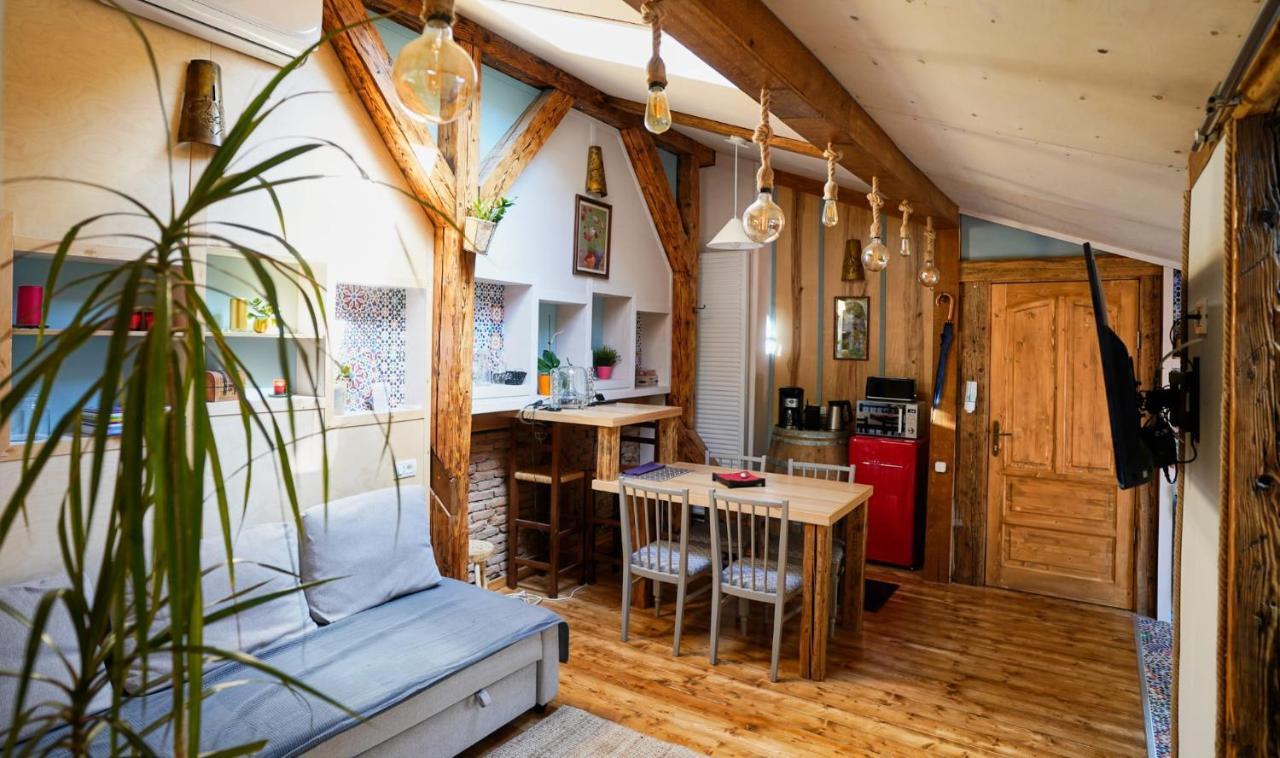 1881 Brasov Old Town Apartments Ngoại thất bức ảnh