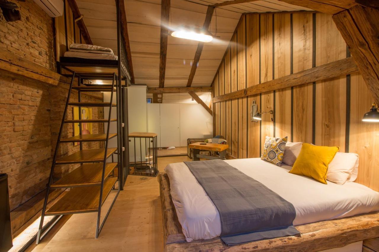 1881 Brasov Old Town Apartments Ngoại thất bức ảnh